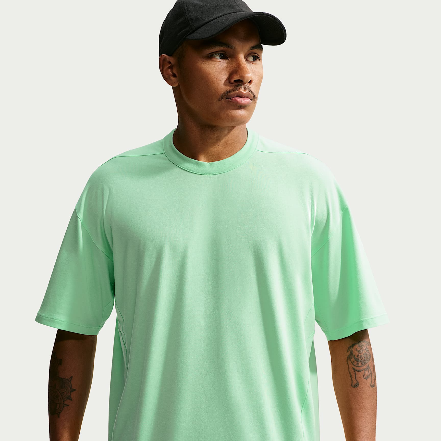 Nike 24.7 ImpossiblySoft Light Men's Dri-FIT Short-Sleeved T-Shirt